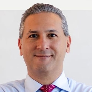 Dr. Héctor Moreira
