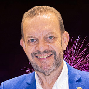 Dr. Hugo Celauro F.