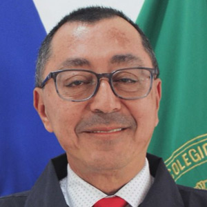 Dr. Iván Ernesto Solano Leiva