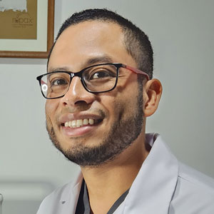 Dr. Jaime Leonardo Iván Salazar Orellana